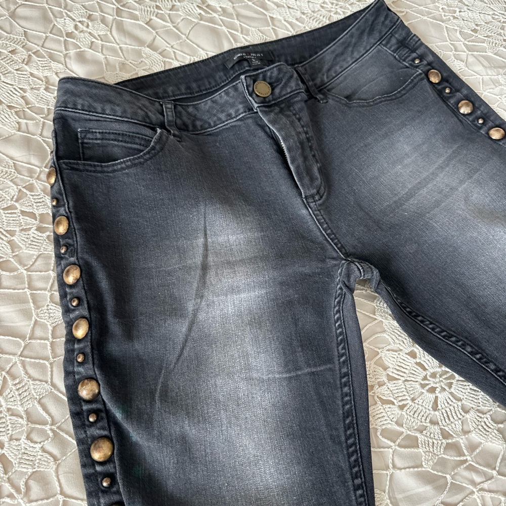 Romeo and Juliet jeans